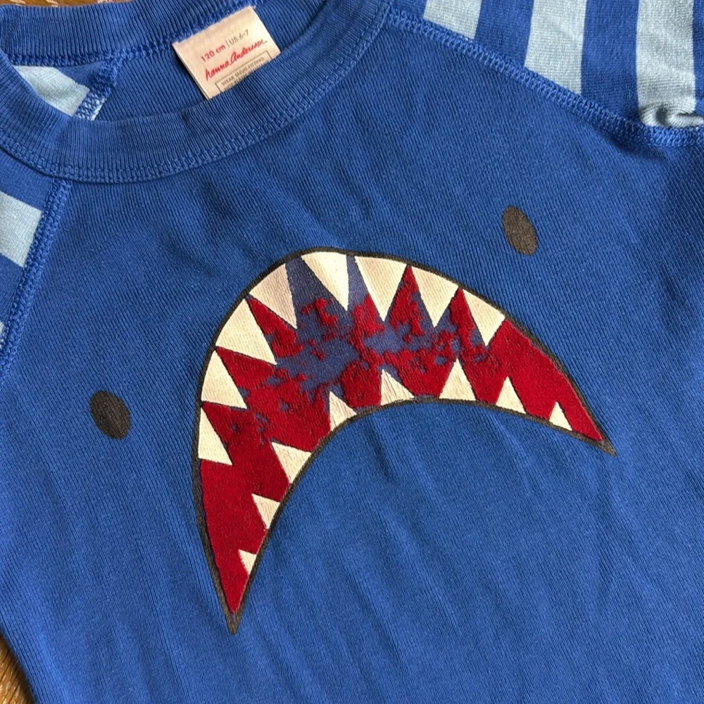 HANNA ANDERSSON Blue Shark Long Sleeve Pajama Top 6/7